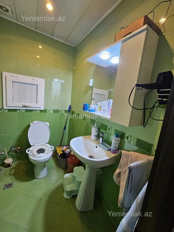 Satılır 3 otaqlı yeni tikili 125 m²