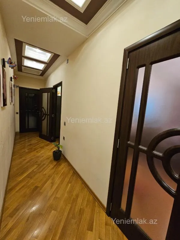 Satılır 3 otaqlı yeni tikili 125 m²