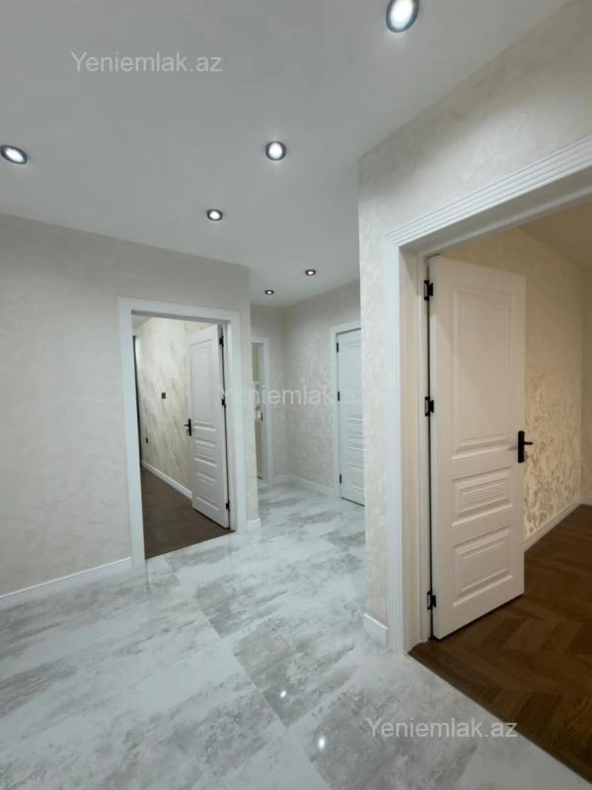 Satılır 3 otaqlı köhnə tikili 80 m²