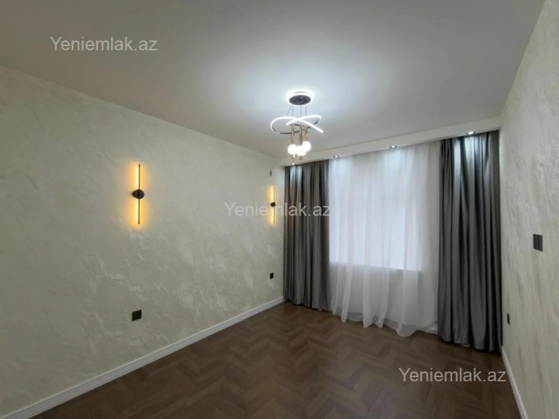 Satılır 3 otaqlı köhnə tikili 80 m²