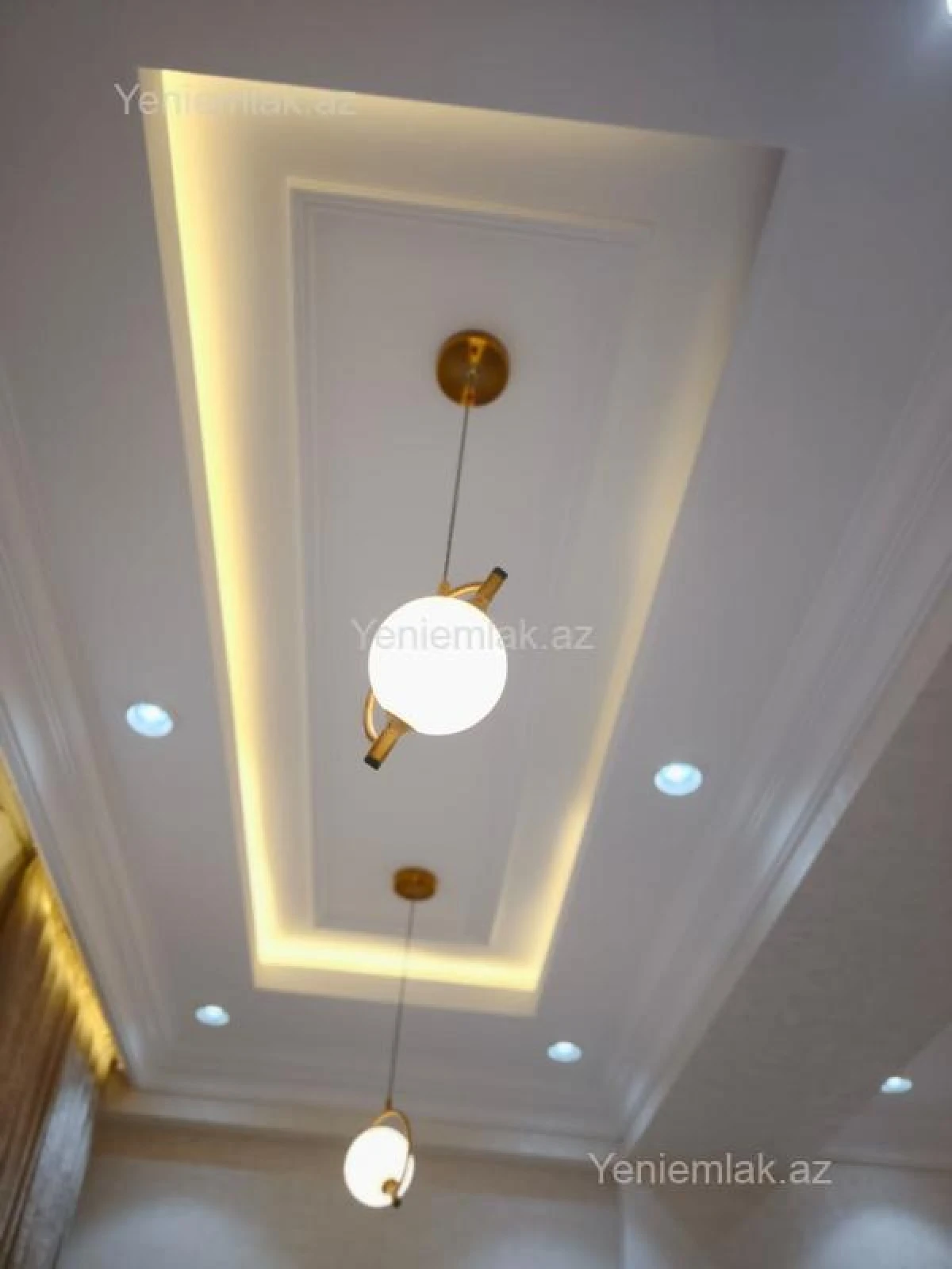 Satılır 3 otaqlı yeni tikili 138 m²