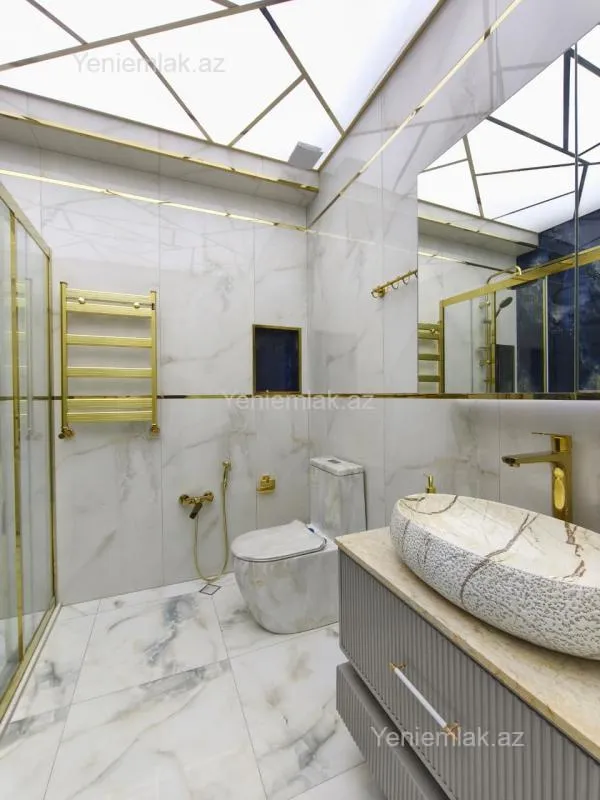 Satılır 3 otaqlı yeni tikili 138 m²