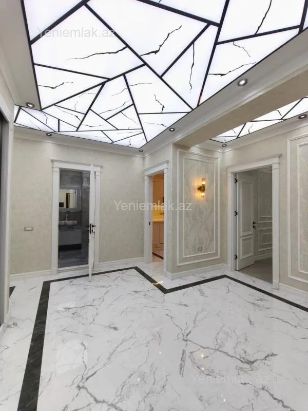 Satılır 3 otaqlı yeni tikili 138 m²