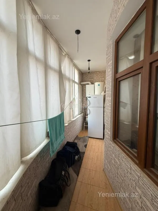 Satılır 2 otaqlı yeni tikili 75 m²