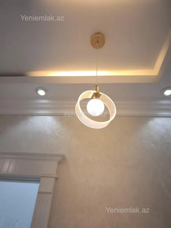 Satılır 2 otaqlı yeni tikili 101 m²