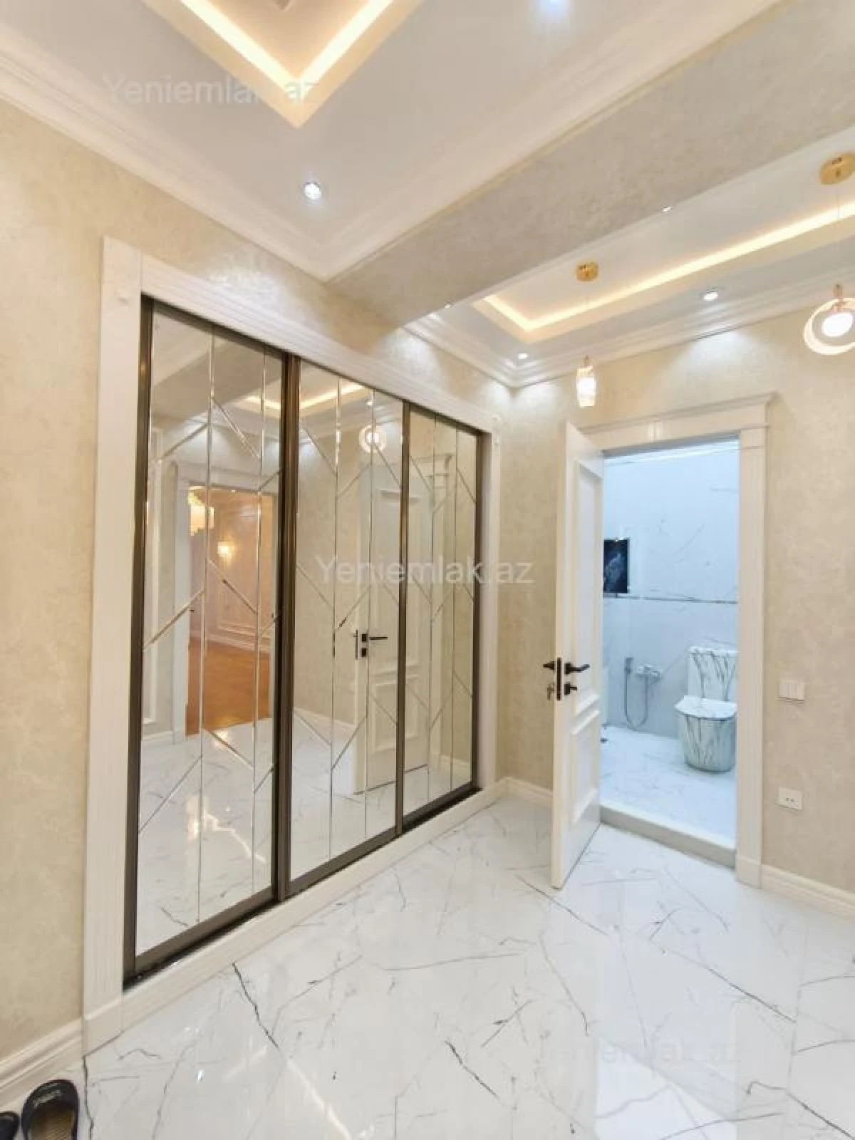 Satılır 2 otaqlı yeni tikili 101 m²