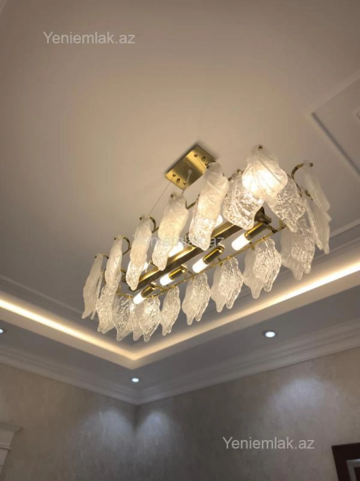 Satılır 2 otaqlı yeni tikili 101 m²