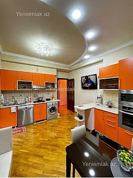 Satılır 3 otaqlı yeni tikili 118 m²