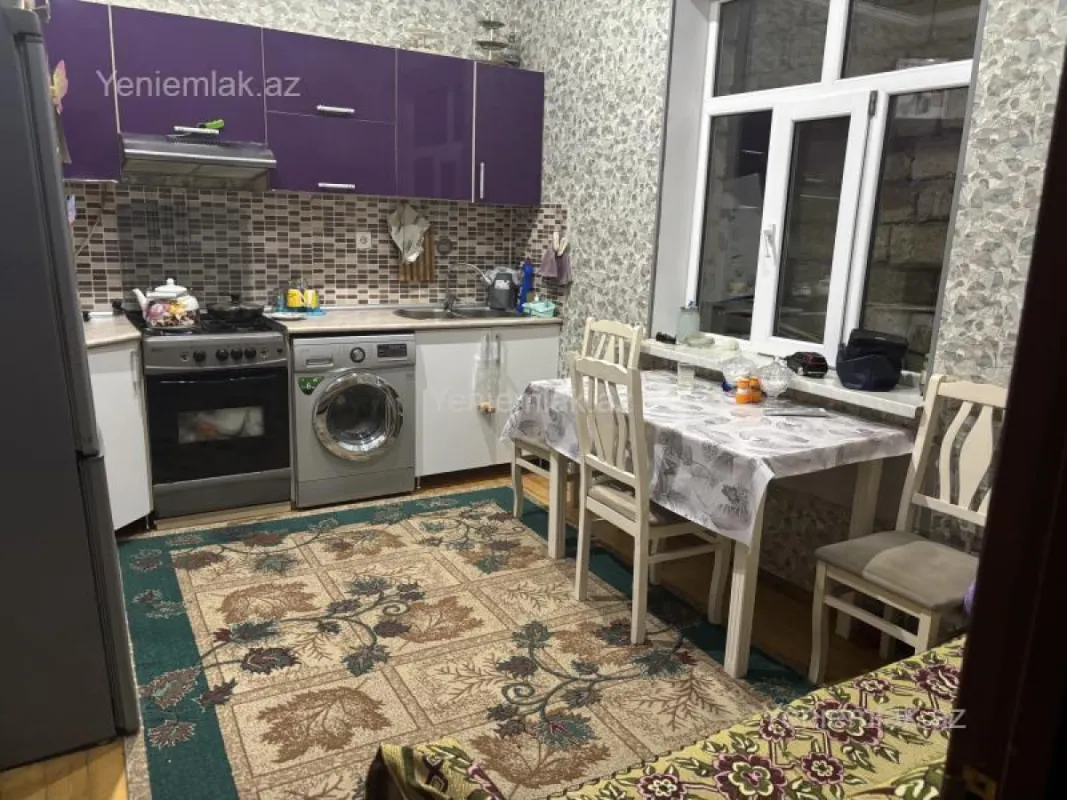 Satılır 4 otaqlı həyət evi 140 m²