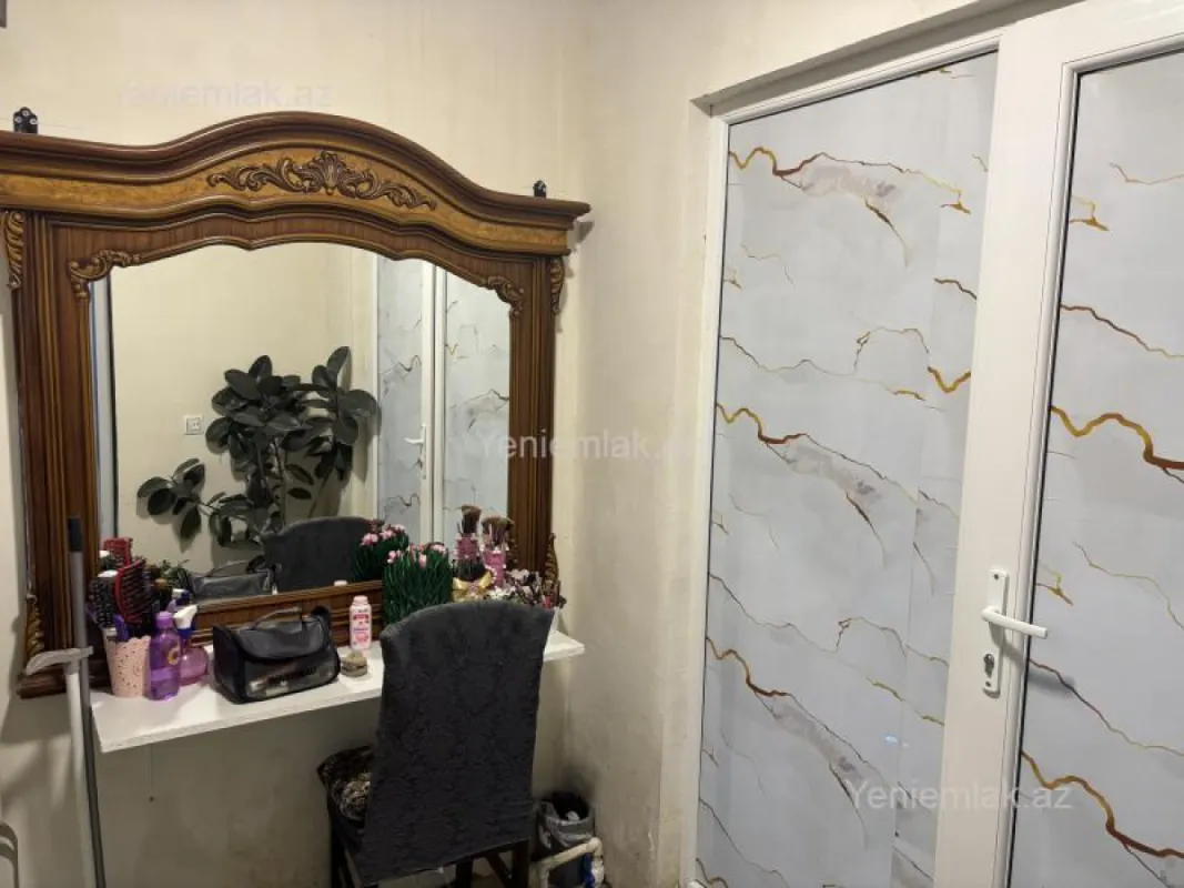Satılır 4 otaqlı həyət evi 140 m²