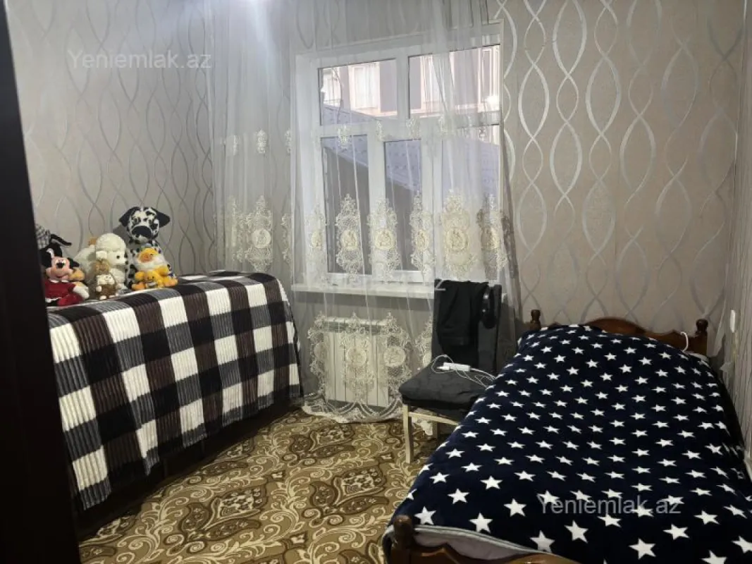Satılır 4 otaqlı həyət evi 140 m²