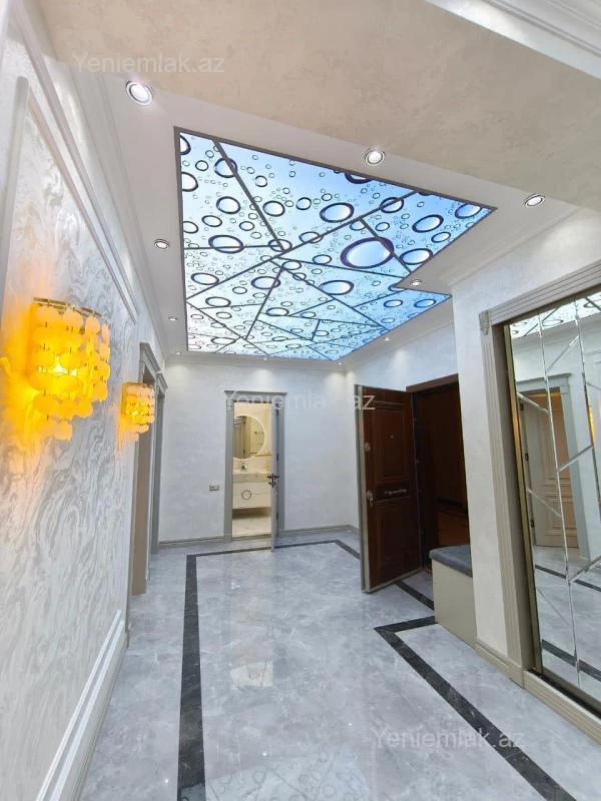 Satılır 2 otaqlı yeni tikili 101 m²