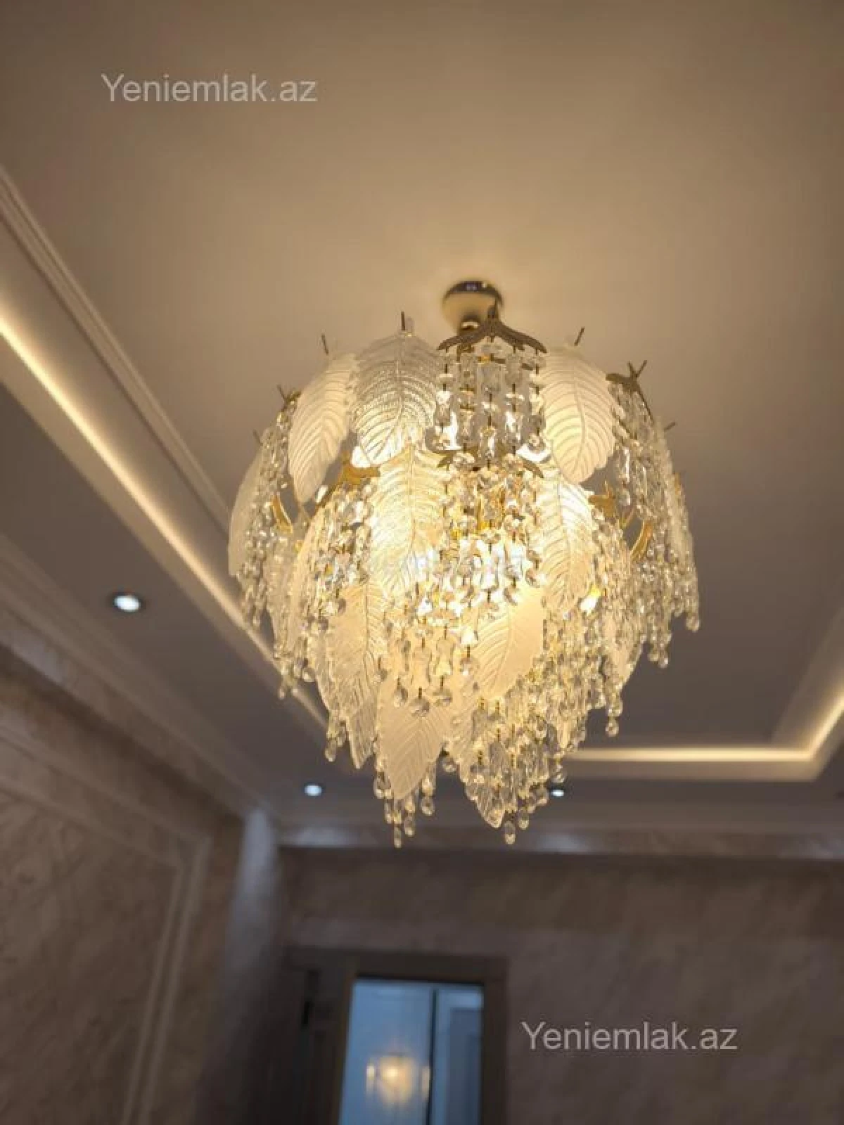 Satılır 2 otaqlı yeni tikili 101 m²