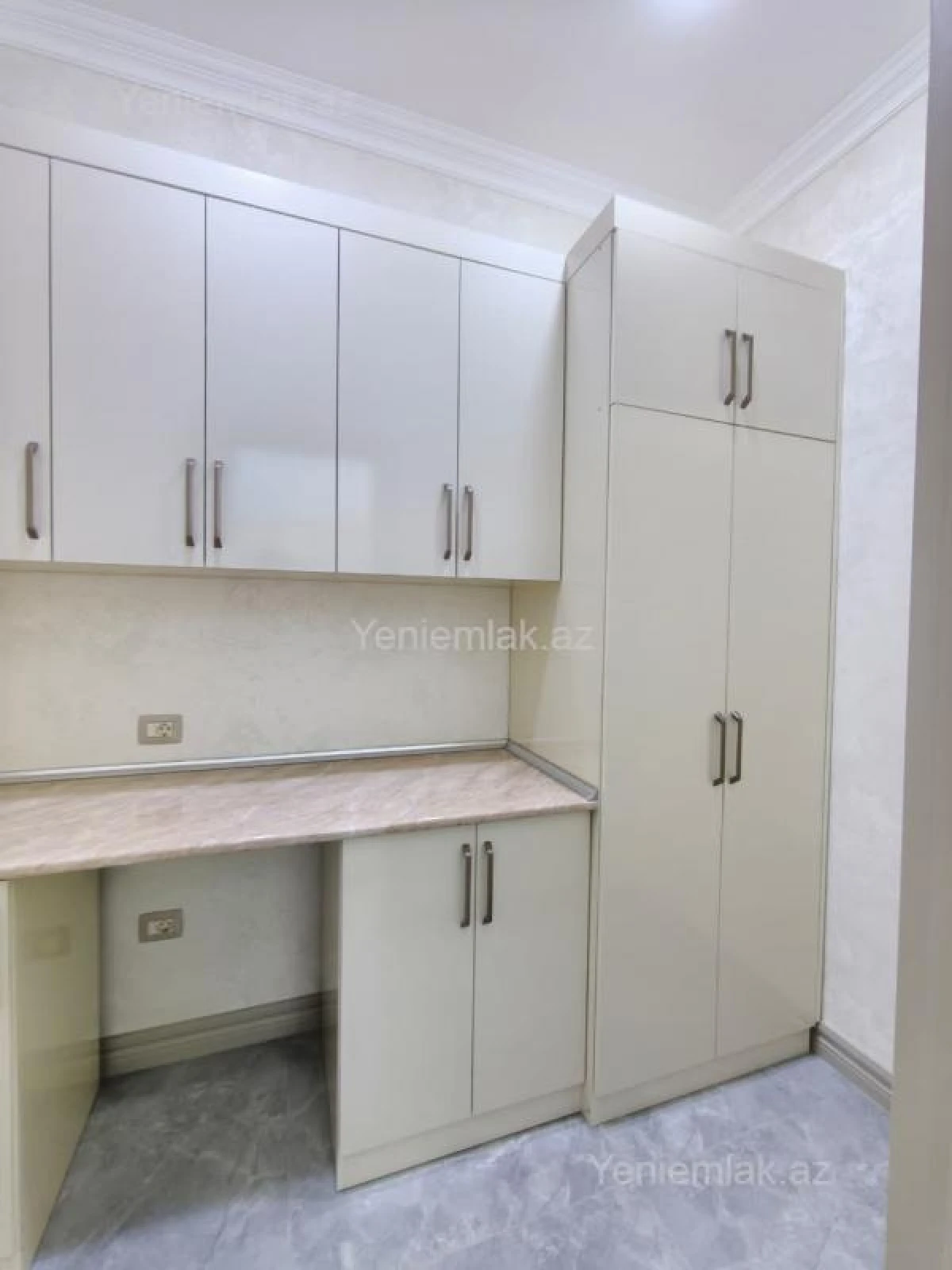 Satılır 2 otaqlı yeni tikili 101 m²