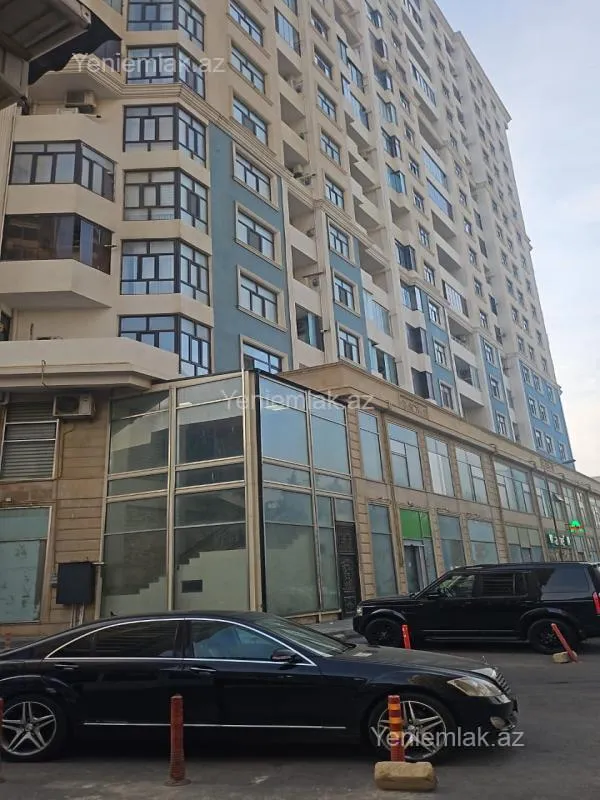 Satılır 2 otaqlı yeni tikili 70 m²