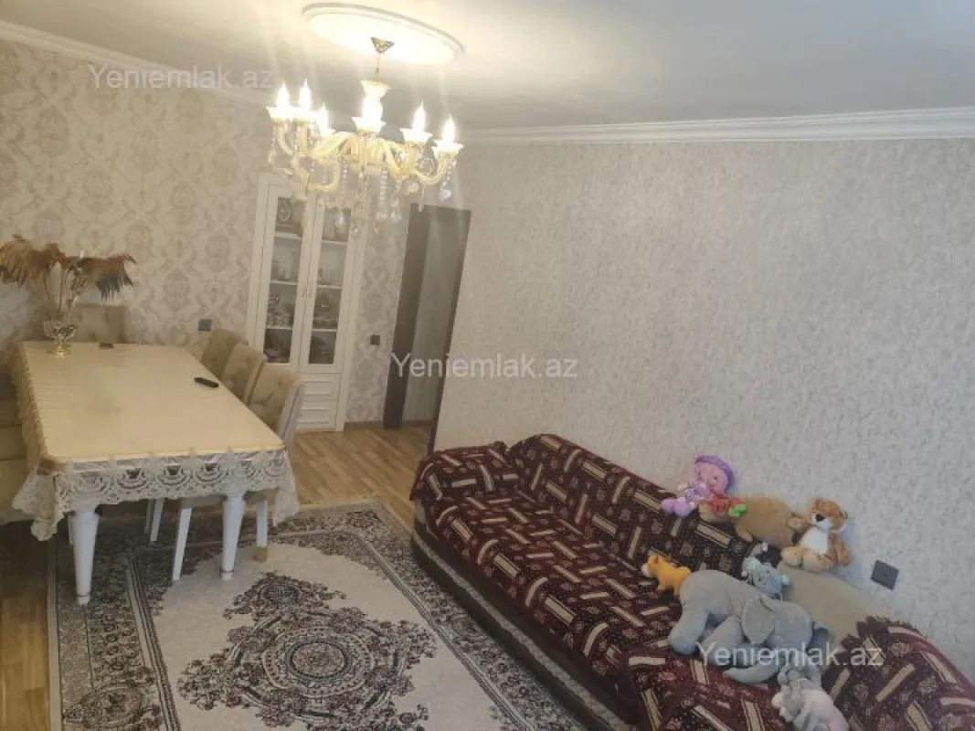 Satılır 3 otaqlı köhnə tikili 75 m²