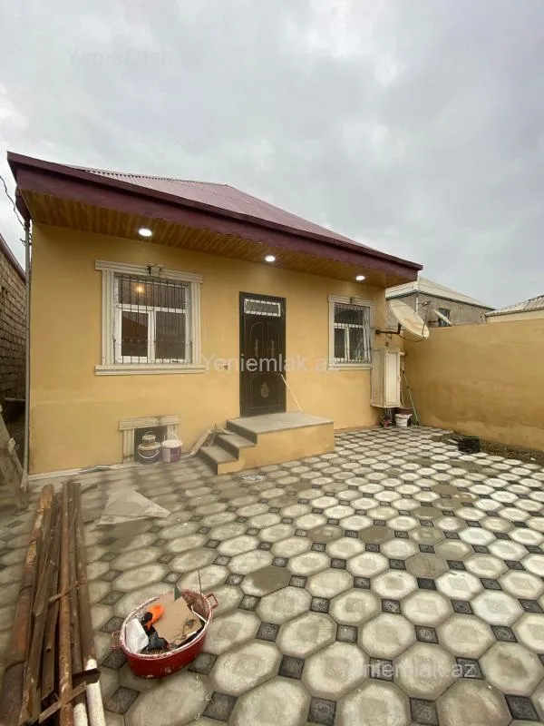 Satılır 3 otaqlı həyət evi 100 m²