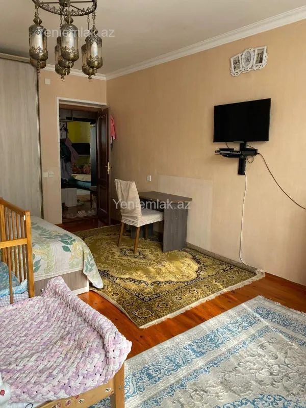 Satılır 2 otaqlı köhnə tikili 50.4 m²