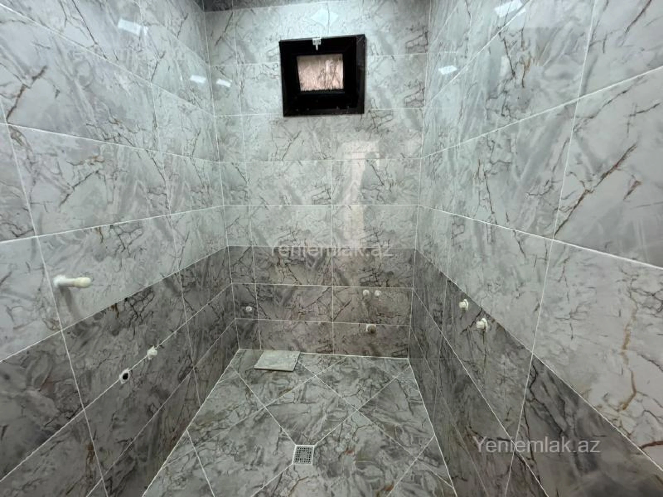 Satılır 2 otaqlı həyət evi 60 m²