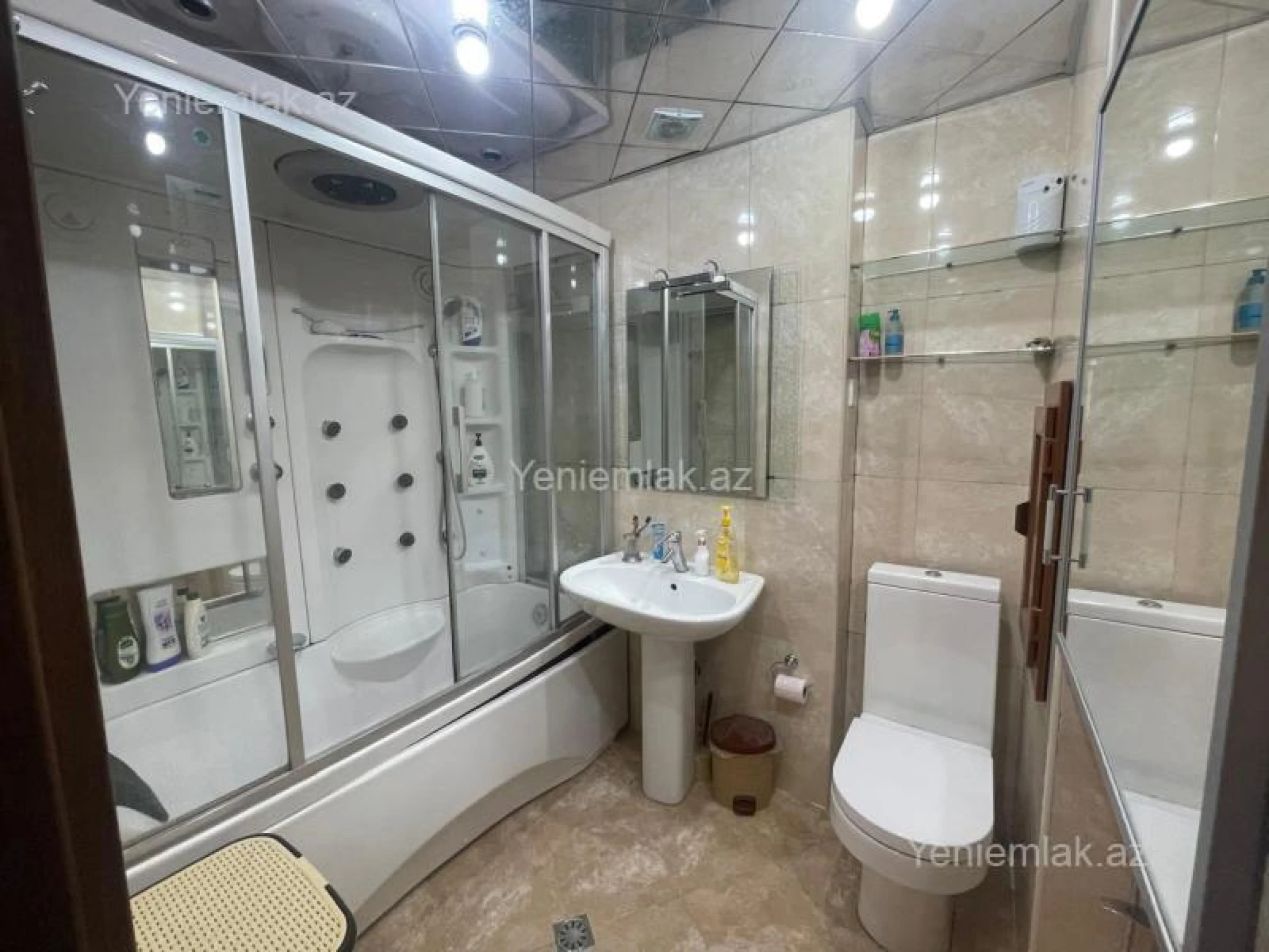 Satılır 3 otaqlı yeni tikili 125 m²