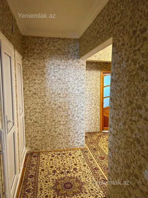 Satılır 3 otaqlı köhnə tikili 80 m²