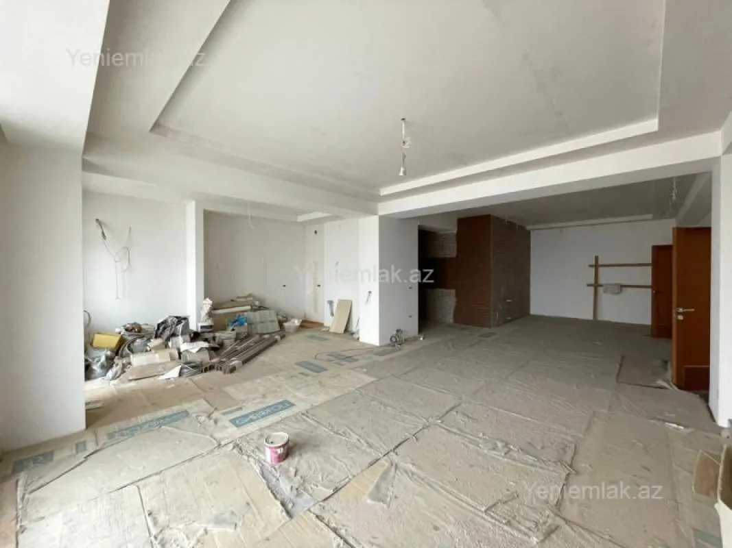 Satılır 3 otaqlı yeni tikili 152 m²