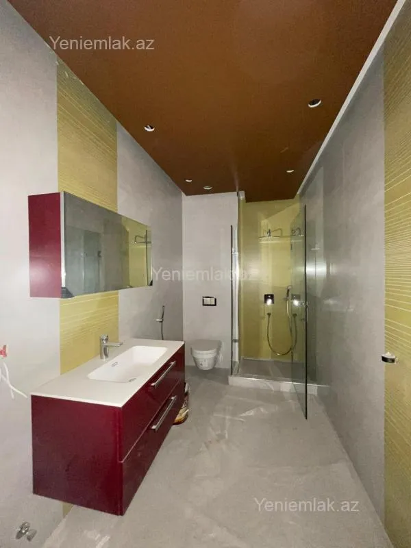 Satılır 3 otaqlı yeni tikili 152 m²