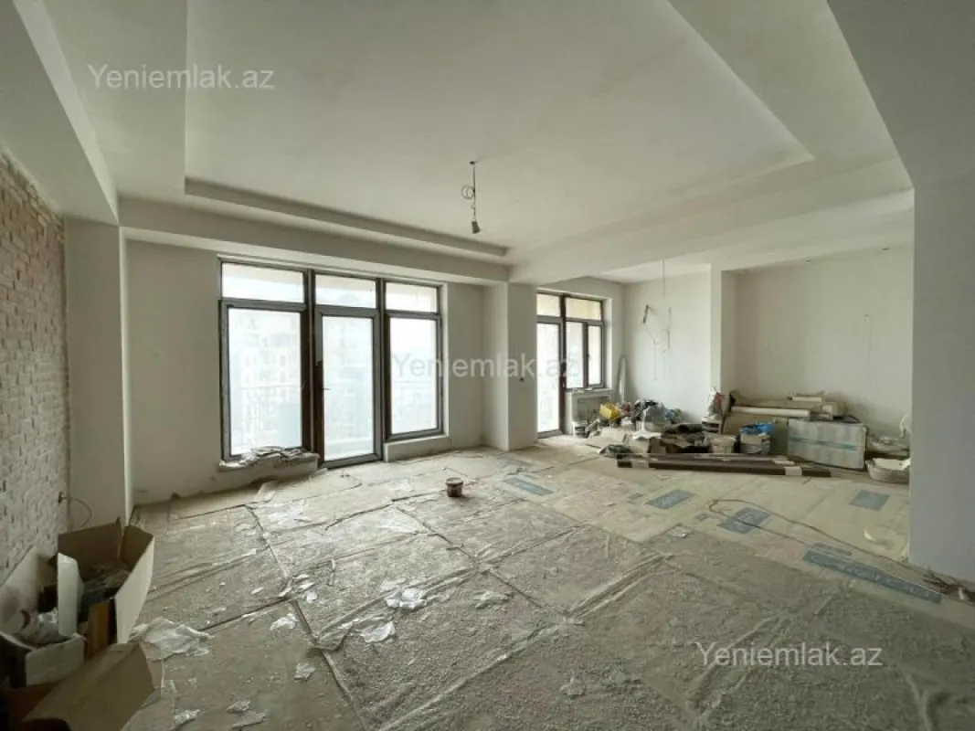 Satılır 3 otaqlı yeni tikili 152 m²