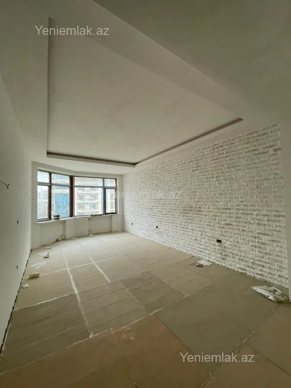 Satılır 3 otaqlı yeni tikili 152 m²