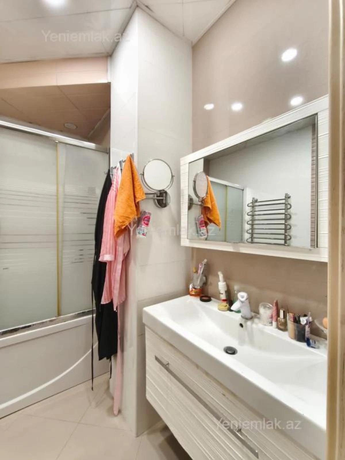 Satılır 2 otaqlı yeni tikili 130 m²