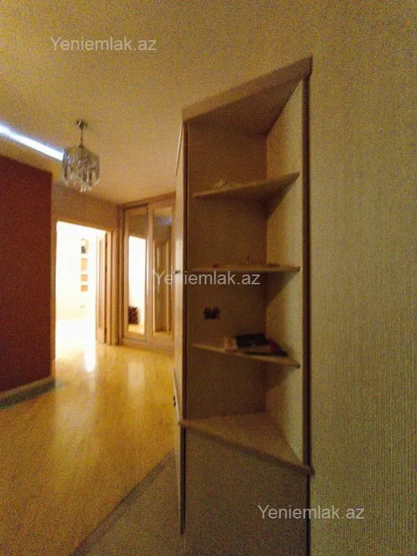 Satılır 2 otaqlı yeni tikili 130 m²