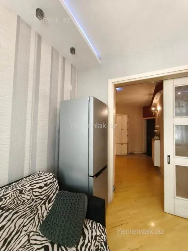 Satılır 2 otaqlı yeni tikili 130 m²