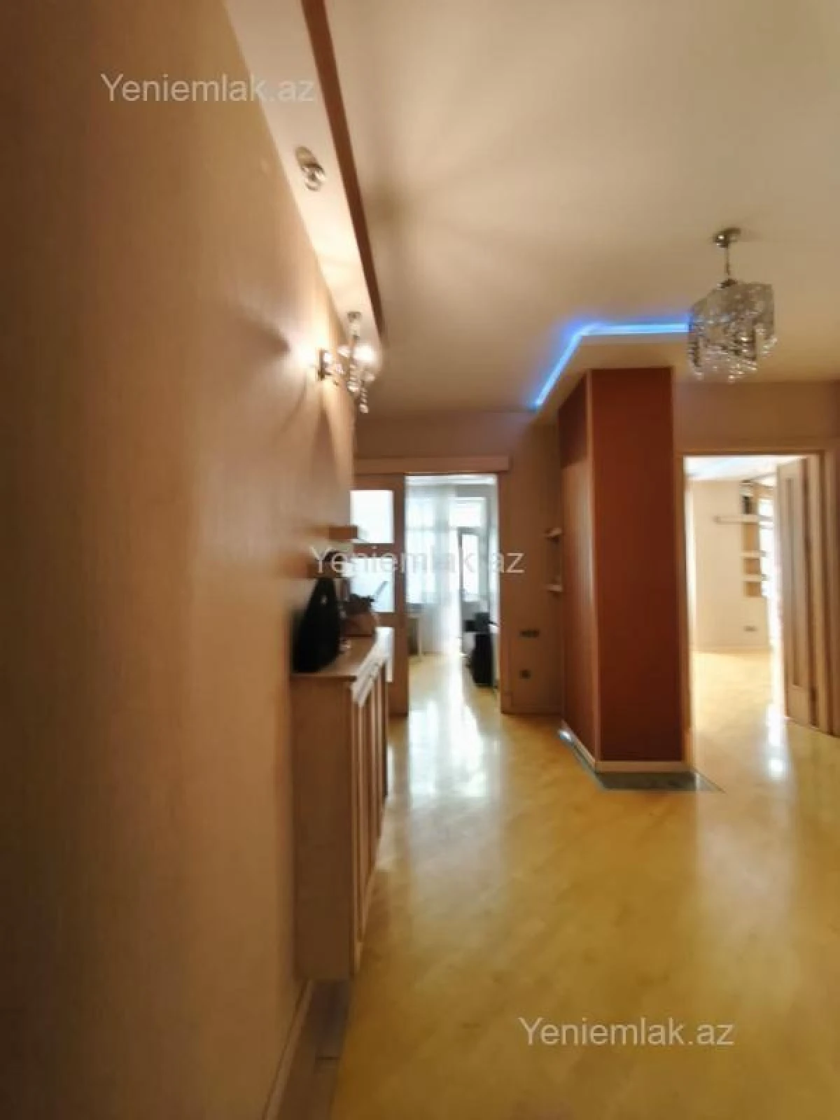 Satılır 2 otaqlı yeni tikili 130 m²