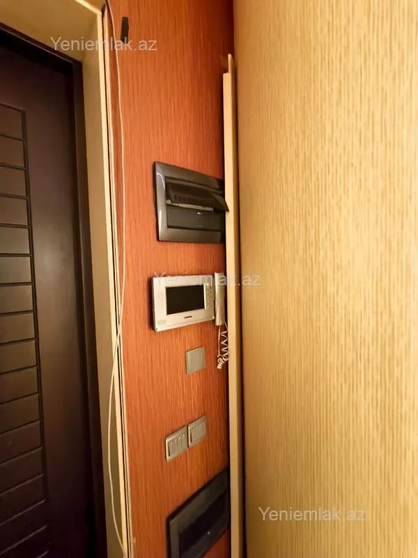 Satılır 2 otaqlı yeni tikili 130 m²