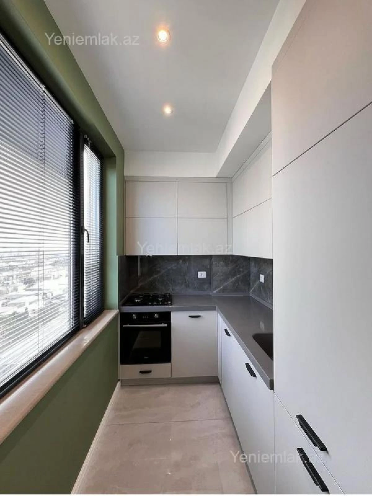 Satılır 2 otaqlı köhnə tikili 60 m²