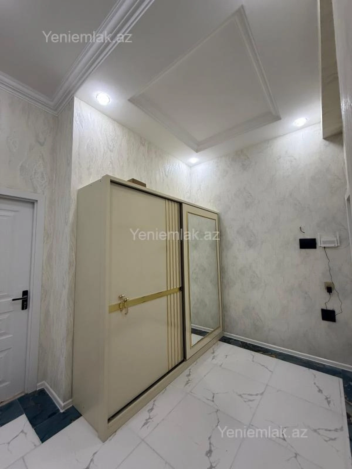 Satılır 3 otaqlı yeni tikili 96 m²