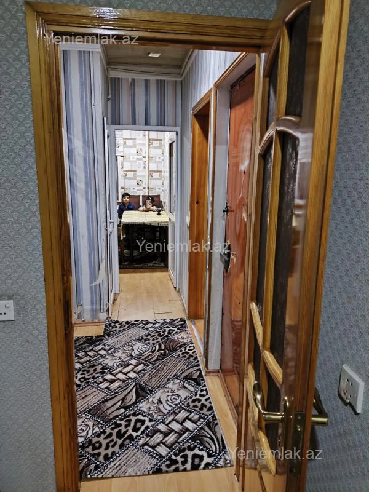 Satılır 2 otaqlı köhnə tikili 70 m²