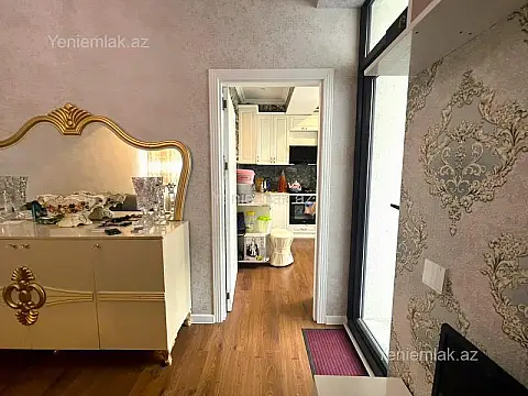 Satılır 3 otaqlı yeni tikili 75 m²