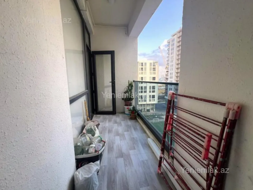 Satılır 3 otaqlı yeni tikili 75 m²