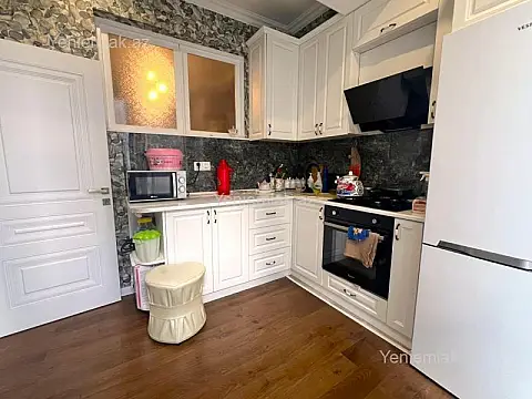 Satılır 3 otaqlı yeni tikili 75 m²