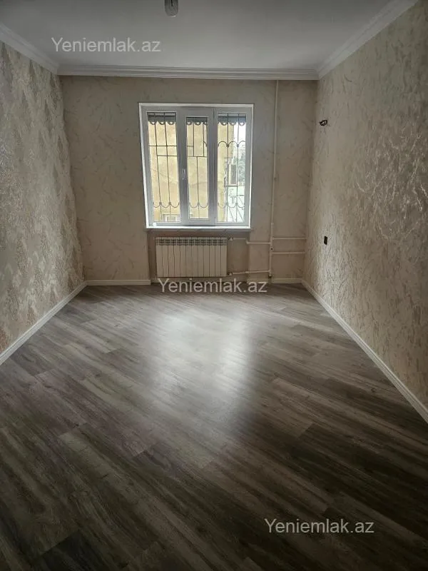 Satılır 3 otaqlı köhnə tikili 75 m²