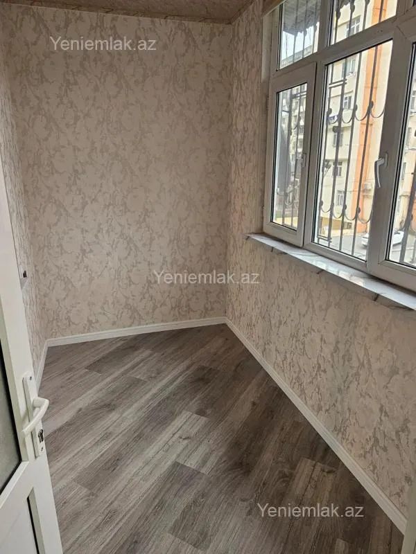 Satılır 3 otaqlı köhnə tikili 75 m²