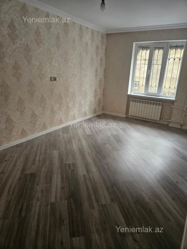 Satılır 3 otaqlı köhnə tikili 75 m²