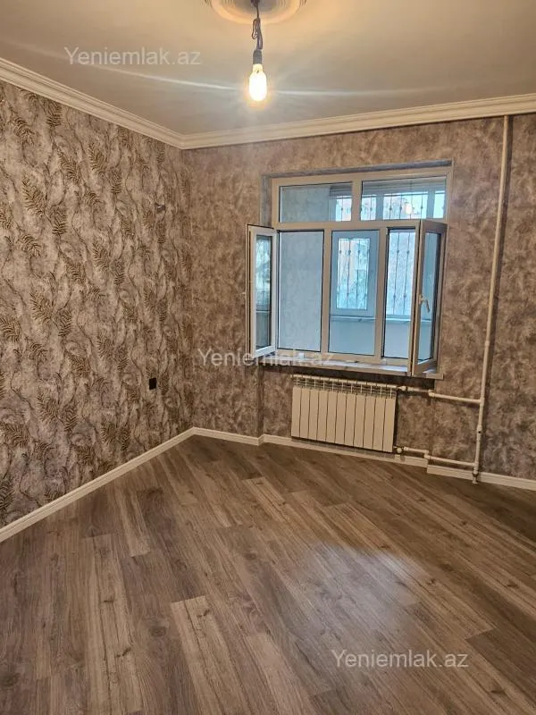 Satılır 3 otaqlı köhnə tikili 75 m²