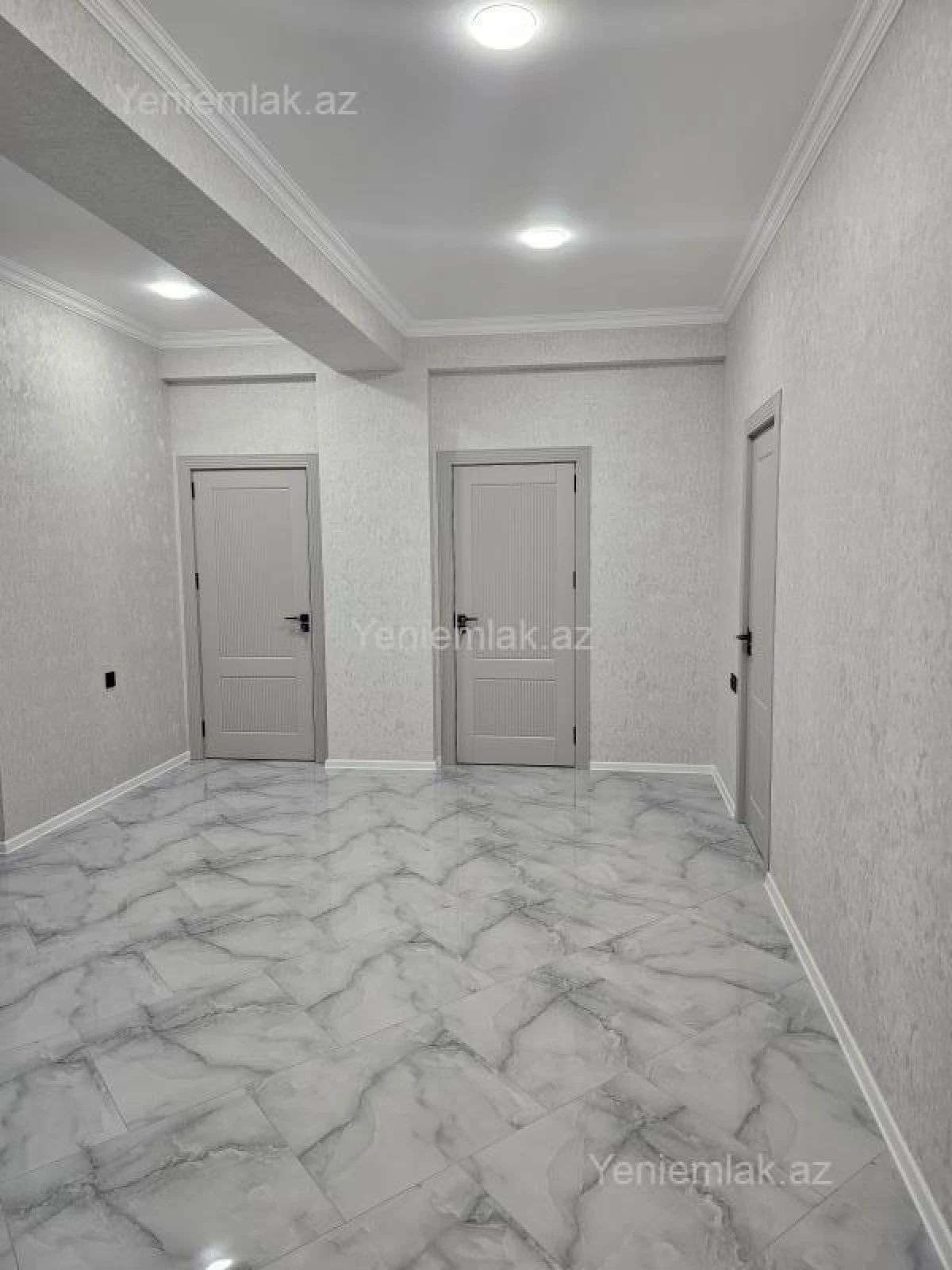 Satılır 3 otaqlı yeni tikili 127.5 m²