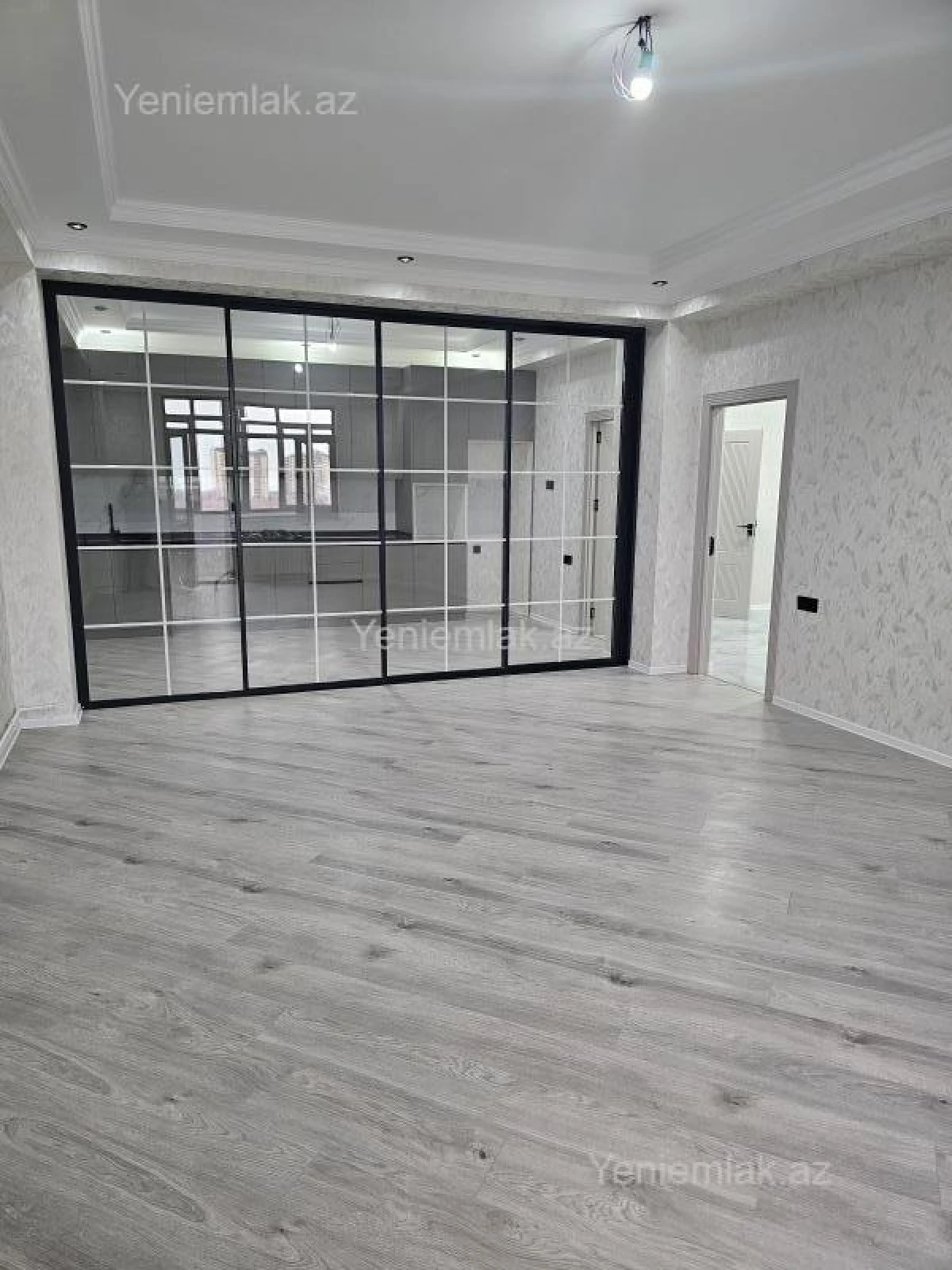 Satılır 3 otaqlı yeni tikili 127.5 m²