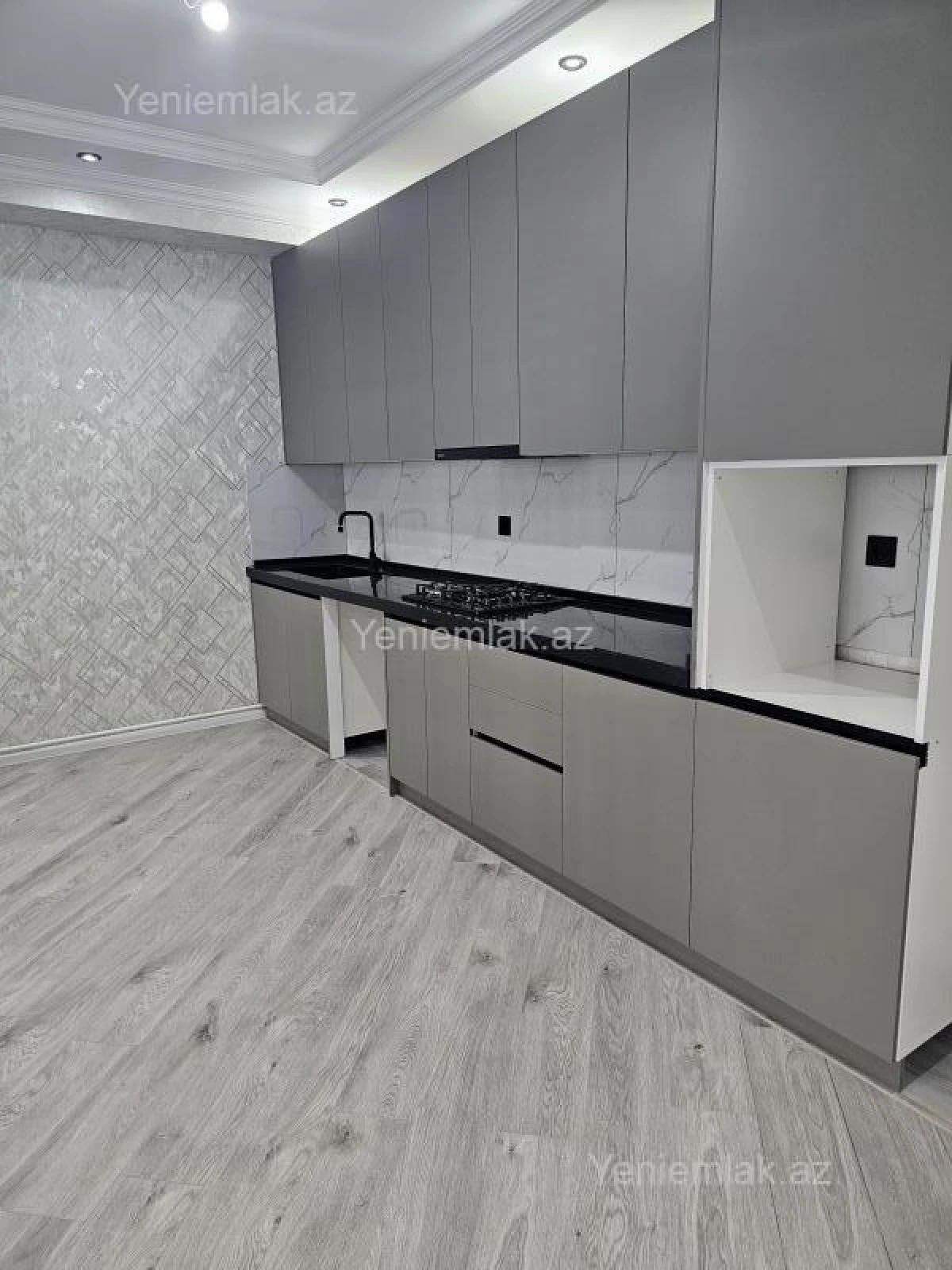 Satılır 3 otaqlı yeni tikili 127.5 m²