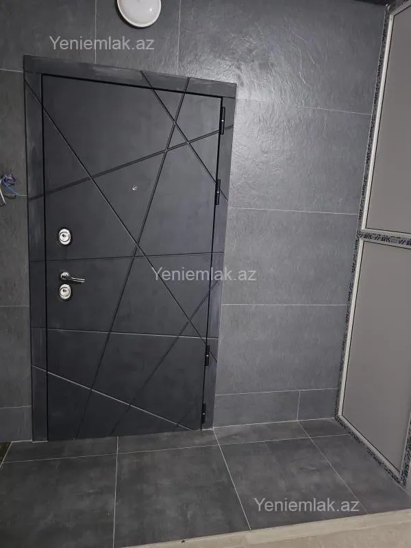 Satılır 3 otaqlı yeni tikili 127.5 m²