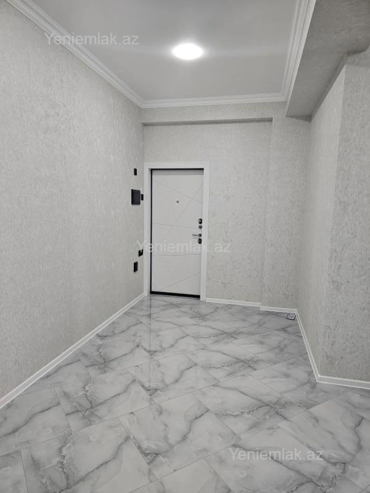 Satılır 3 otaqlı yeni tikili 127.5 m²