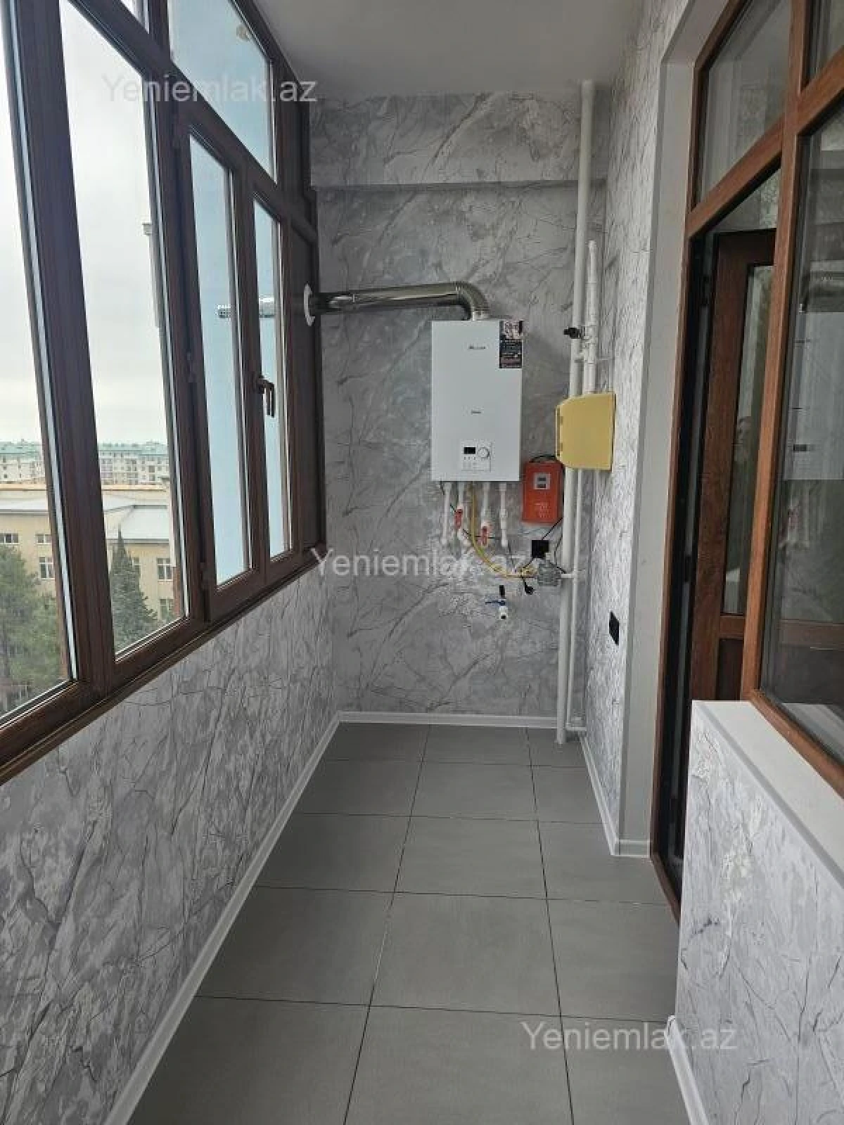 Satılır 3 otaqlı yeni tikili 127.5 m²